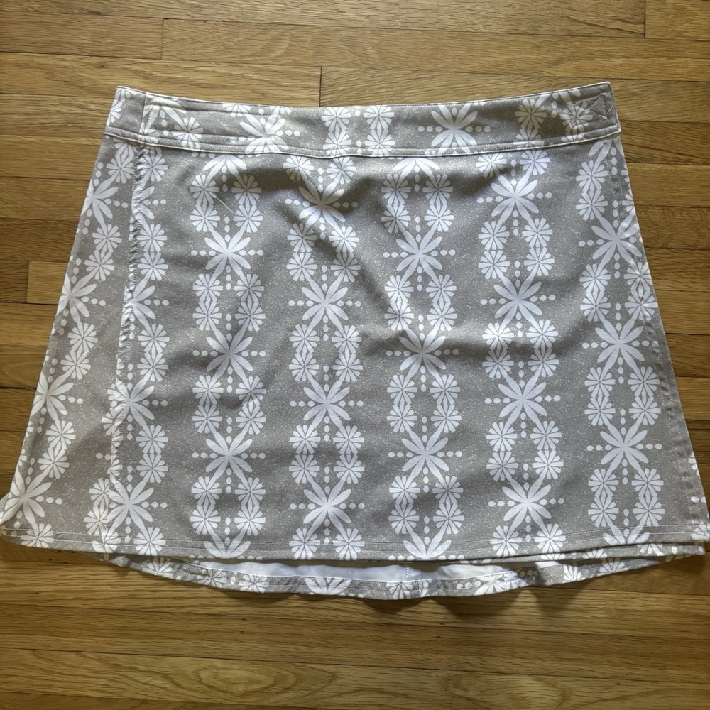 RipSkirt Hawaii Grey White Motif Boho Wrap Skirt Water Proof Large Pool Resort